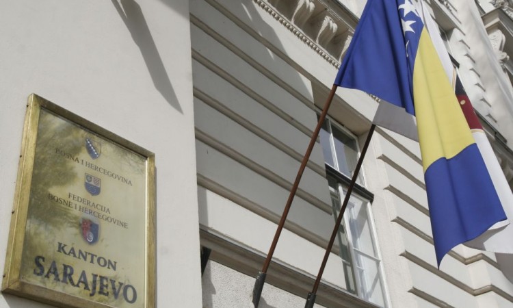 Vlada Kantona Sarajevo: Zaposlenje za 40 vatrogasaca i 200 medicinara